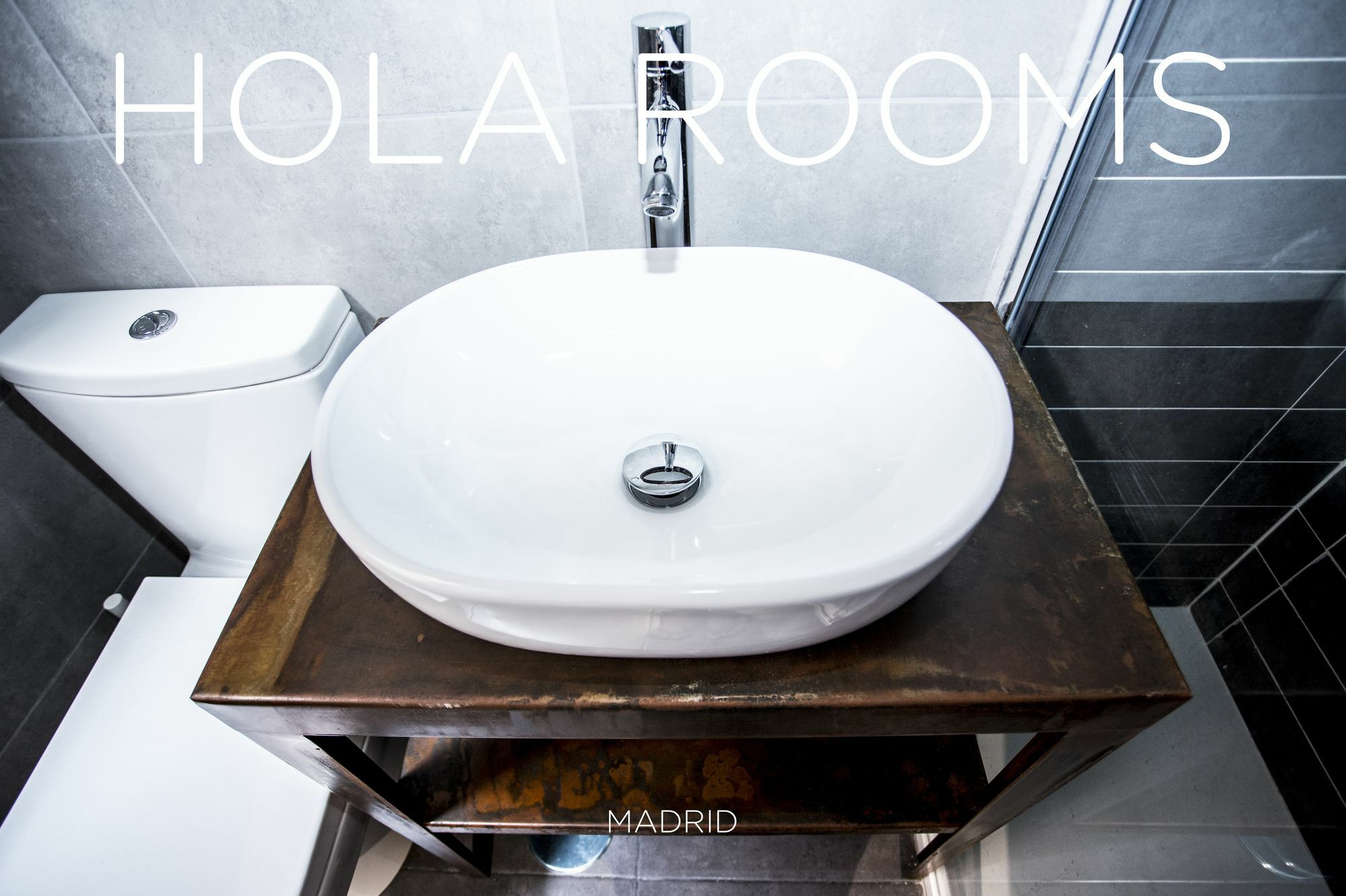 Hola Rooms Madrid Exterior photo