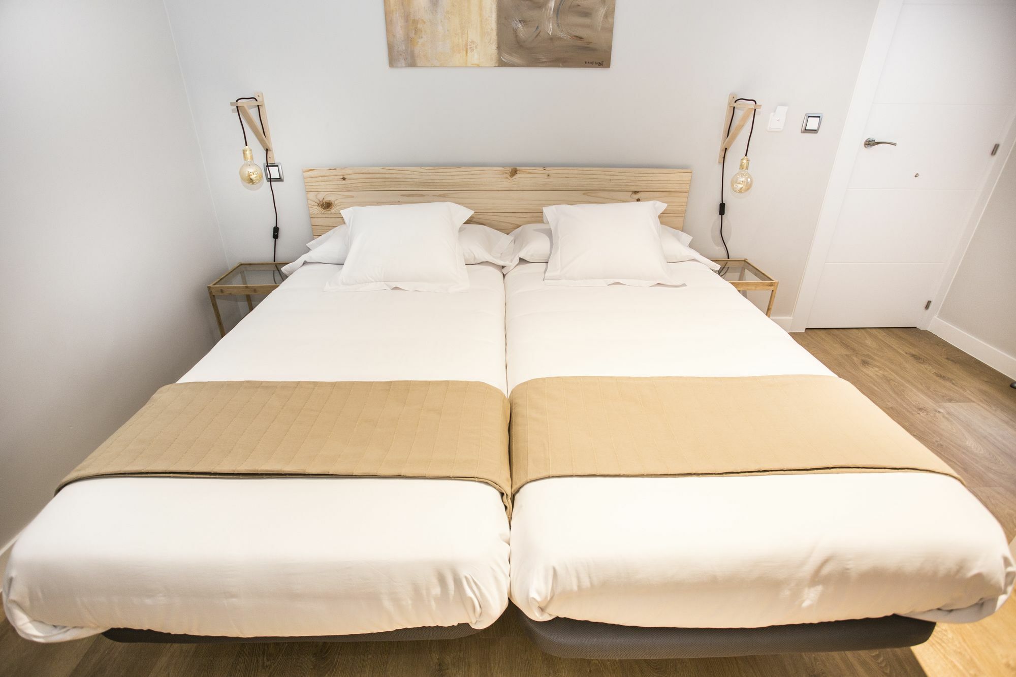 Hola Rooms Madrid Exterior photo