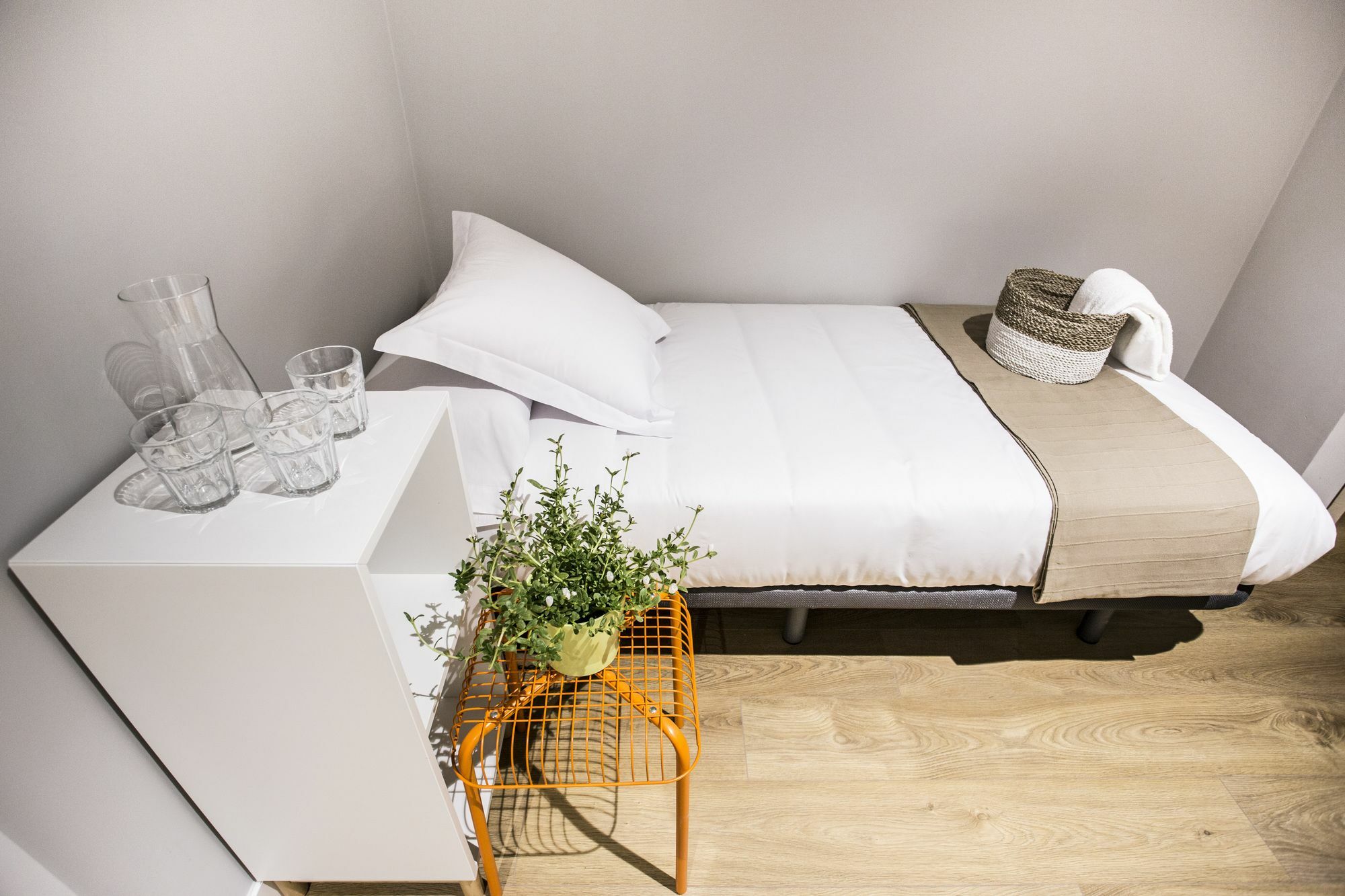 Hola Rooms Madrid Exterior photo