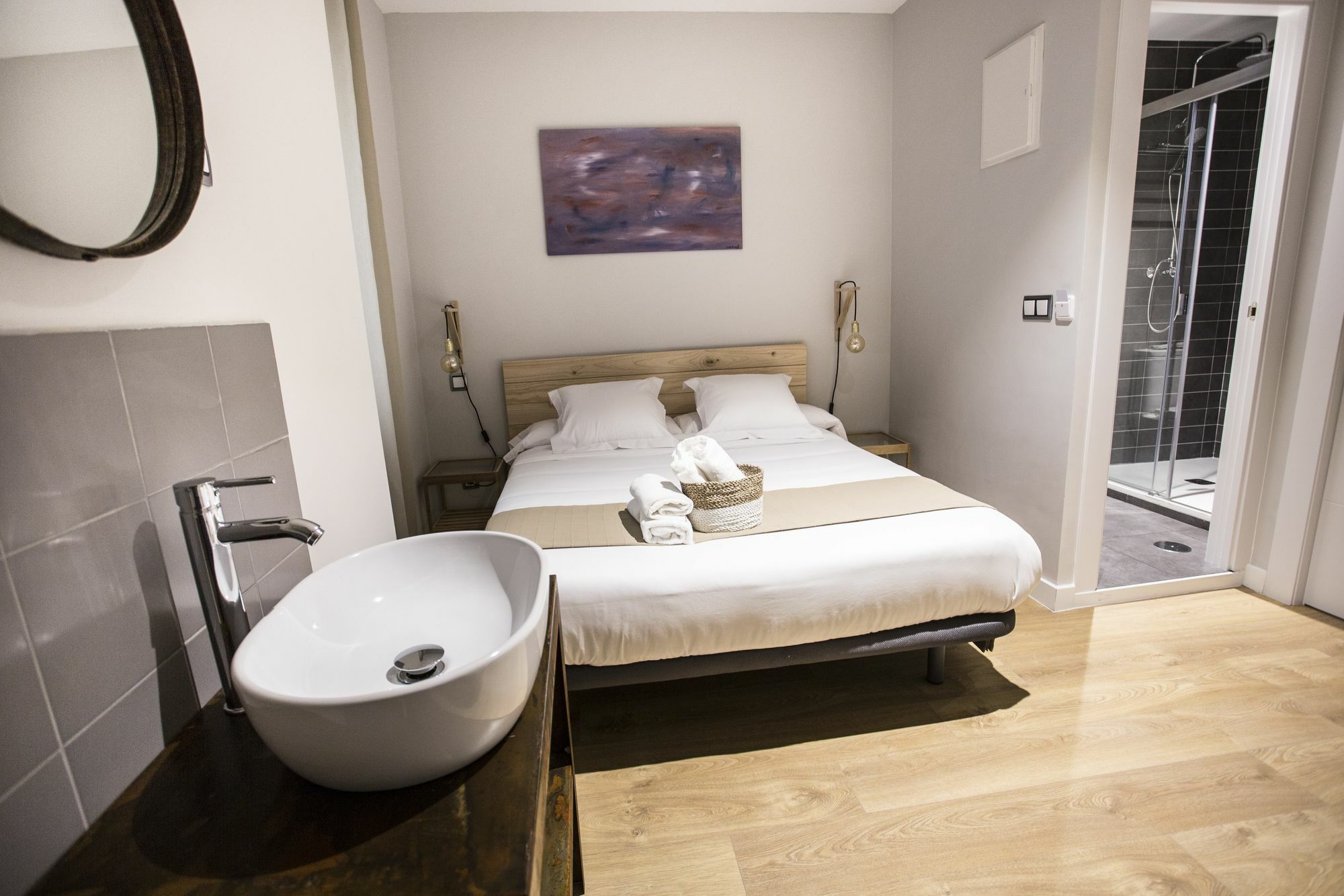 Hola Rooms Madrid Exterior photo